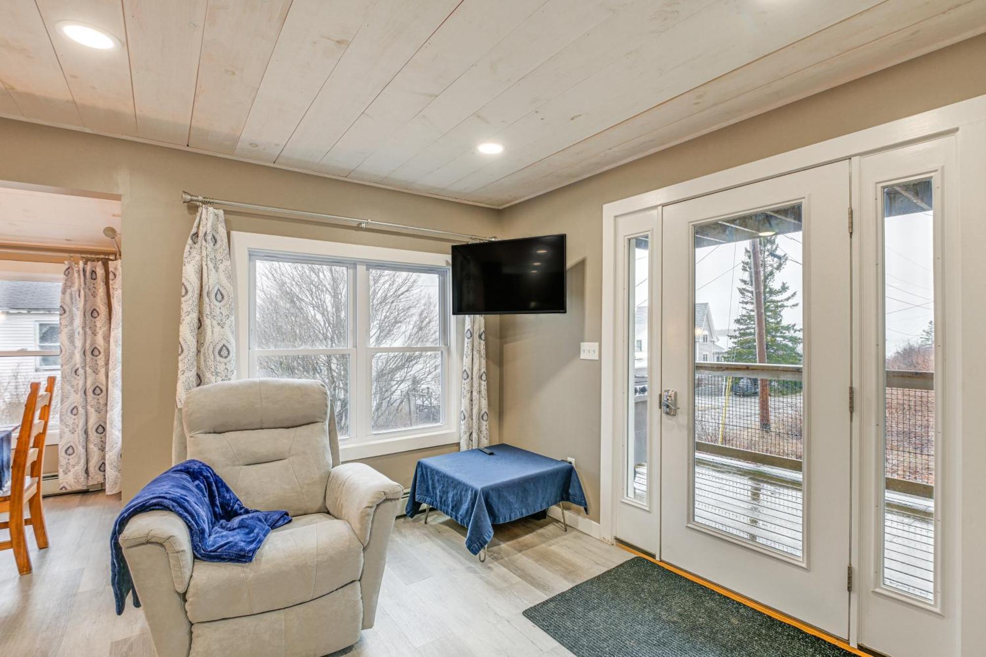 Cozy Maine Getaway Covered Deck, Walk To Beach! Lubec Exterior foto