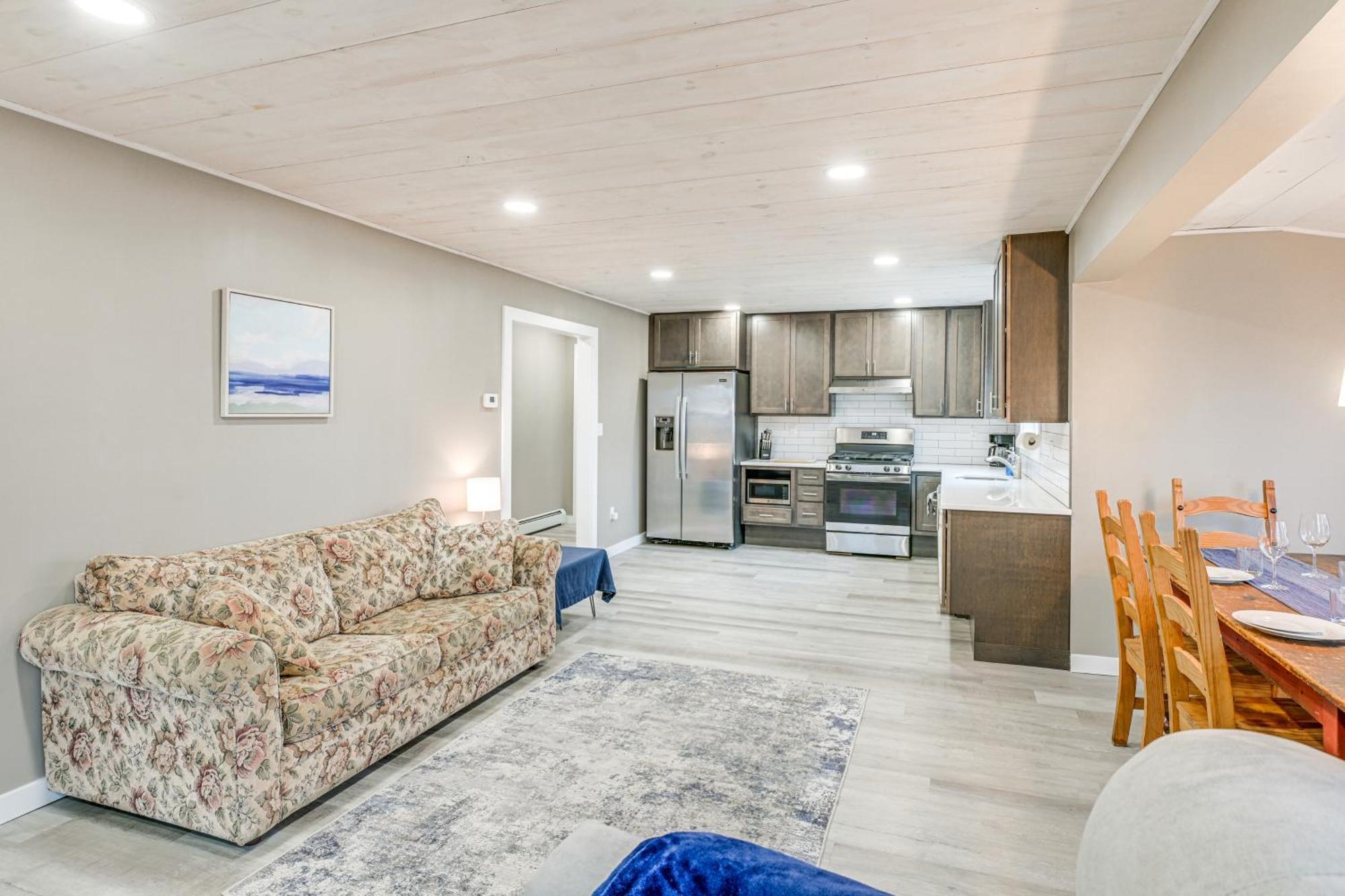 Cozy Maine Getaway Covered Deck, Walk To Beach! Lubec Exterior foto