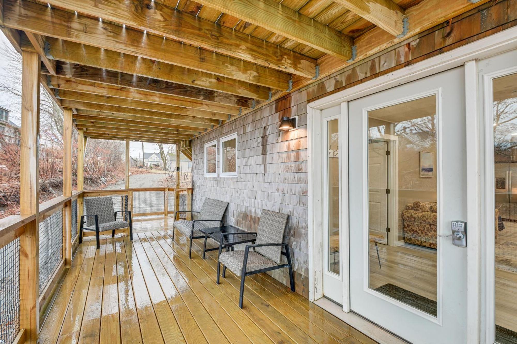 Cozy Maine Getaway Covered Deck, Walk To Beach! Lubec Exterior foto